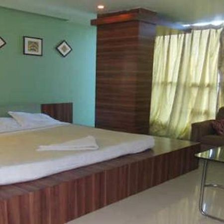 Hotel Bhubaneswari Classic Brahmapur Eksteriør bilde