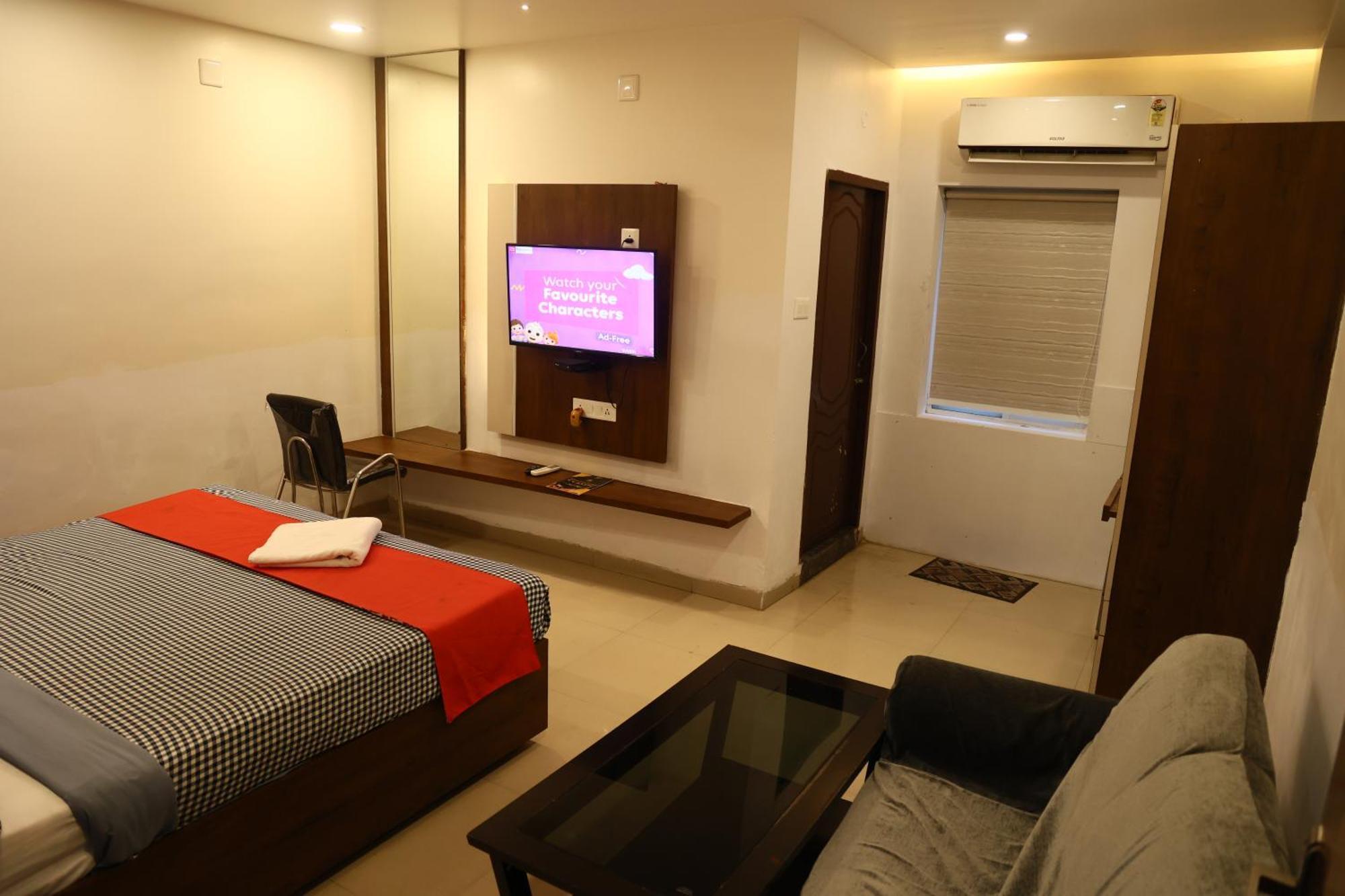 Hotel Bhubaneswari Classic Brahmapur Eksteriør bilde