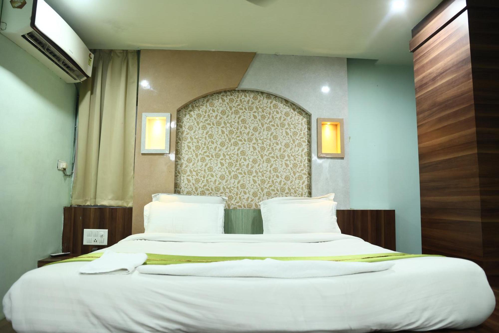 Hotel Bhubaneswari Classic Brahmapur Eksteriør bilde