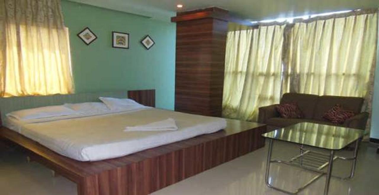 Hotel Bhubaneswari Classic Brahmapur Eksteriør bilde