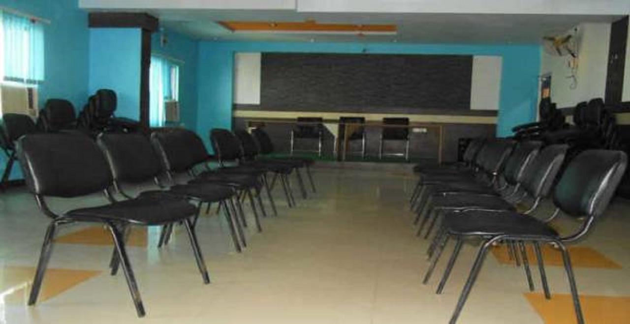 Hotel Bhubaneswari Classic Brahmapur Eksteriør bilde