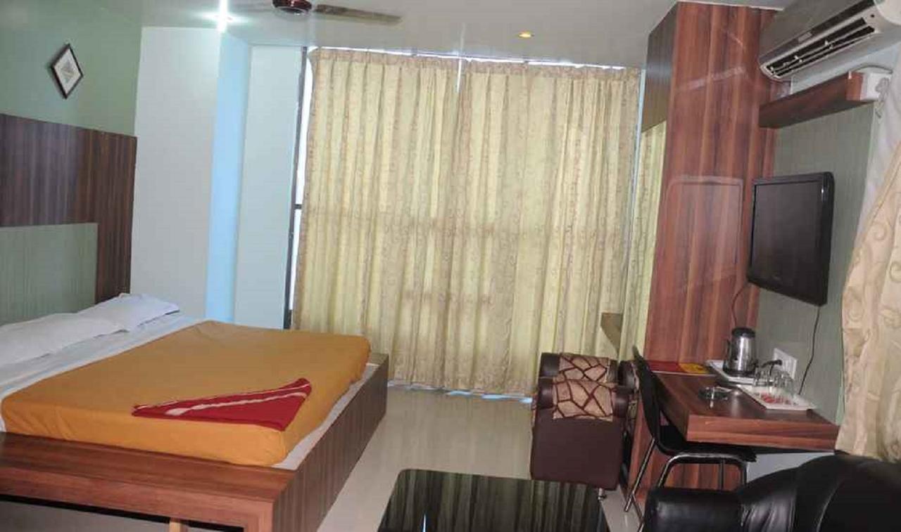 Hotel Bhubaneswari Classic Brahmapur Eksteriør bilde