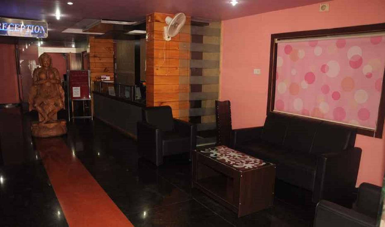 Hotel Bhubaneswari Classic Brahmapur Eksteriør bilde