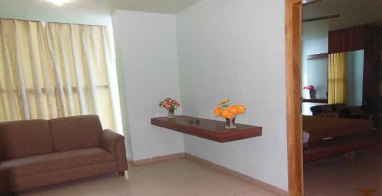 Hotel Bhubaneswari Classic Brahmapur Eksteriør bilde