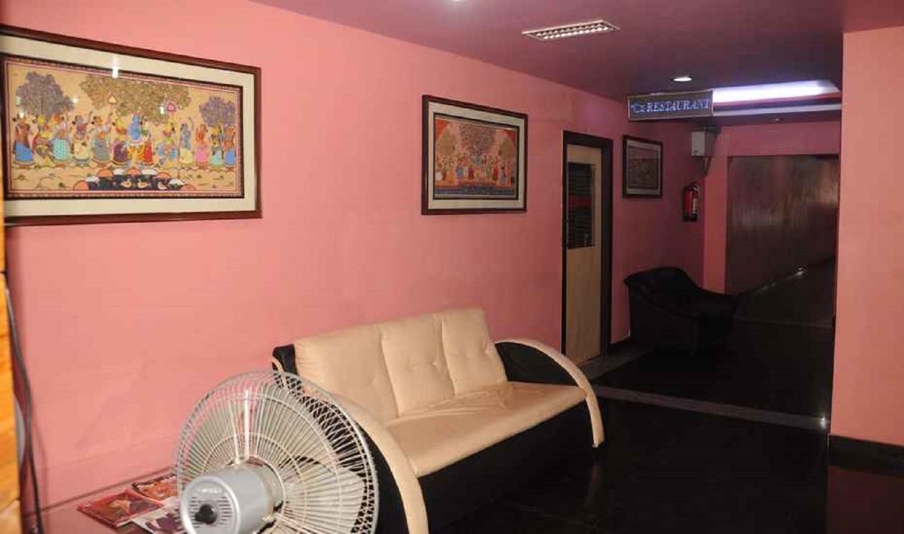 Hotel Bhubaneswari Classic Brahmapur Eksteriør bilde